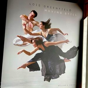 Lois greenfield moving still